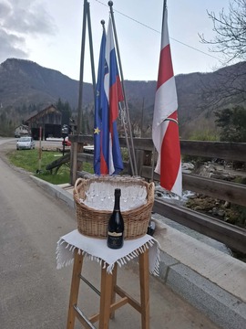 4e938faf-327c-4576-b1a0-312b24f86f1f