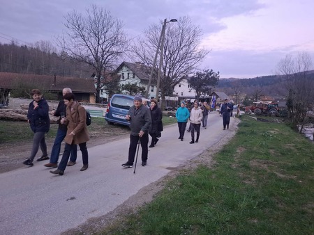 99ec5981-eff6-4b6f-abc8-cc115df5fd24