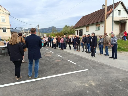 f9c43d0e-df75-4f54-becd-22e20f06434c