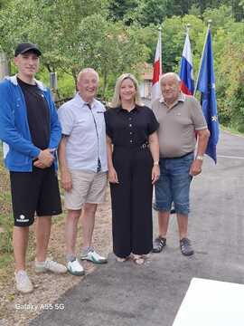 IMG-22a63c4615b5ef9e133175d0d2fcf644-V